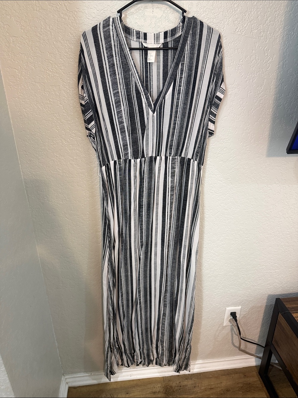 H&M Black and White Striped V-Neck Maxi Dress